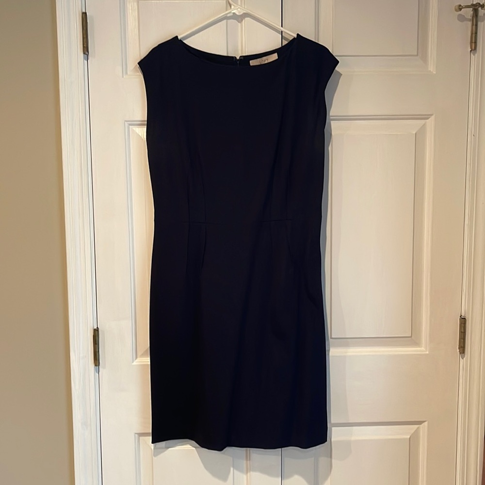 Classic Black Anne Taylor Loft,12, capped sleeve. Knee length. Great condition!